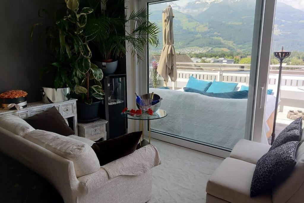 Penthouse In Schaan Leilighet Eksteriør bilde