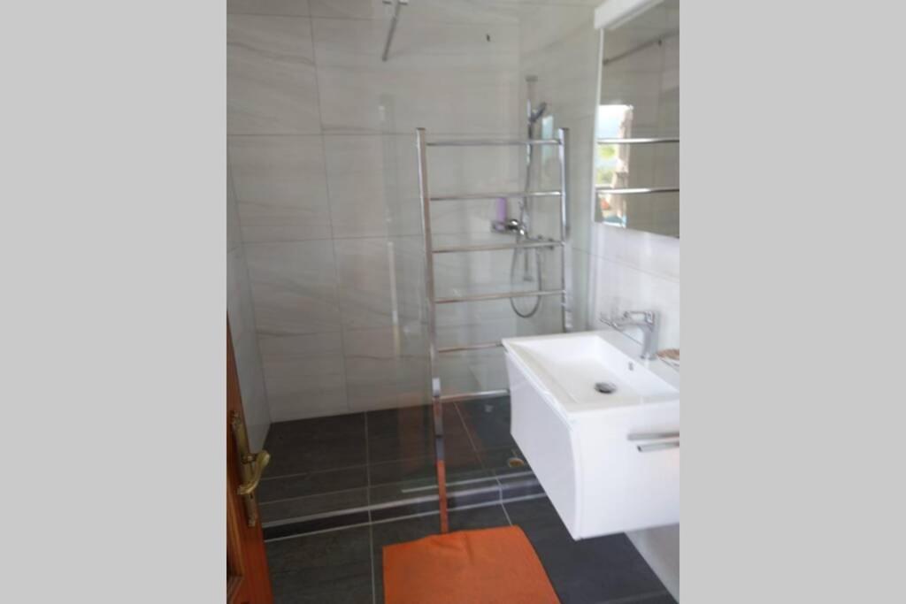 Penthouse In Schaan Leilighet Eksteriør bilde